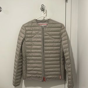 Hunter lightweight puffer. SMALL. Excellent condition - barely worn.